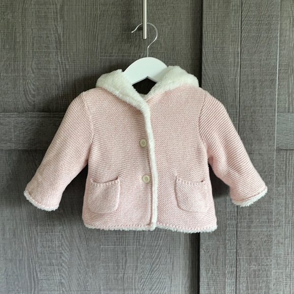 2/$40⭐️Gap faux-fur hoodie sweater jacket - Picture 3 of 8